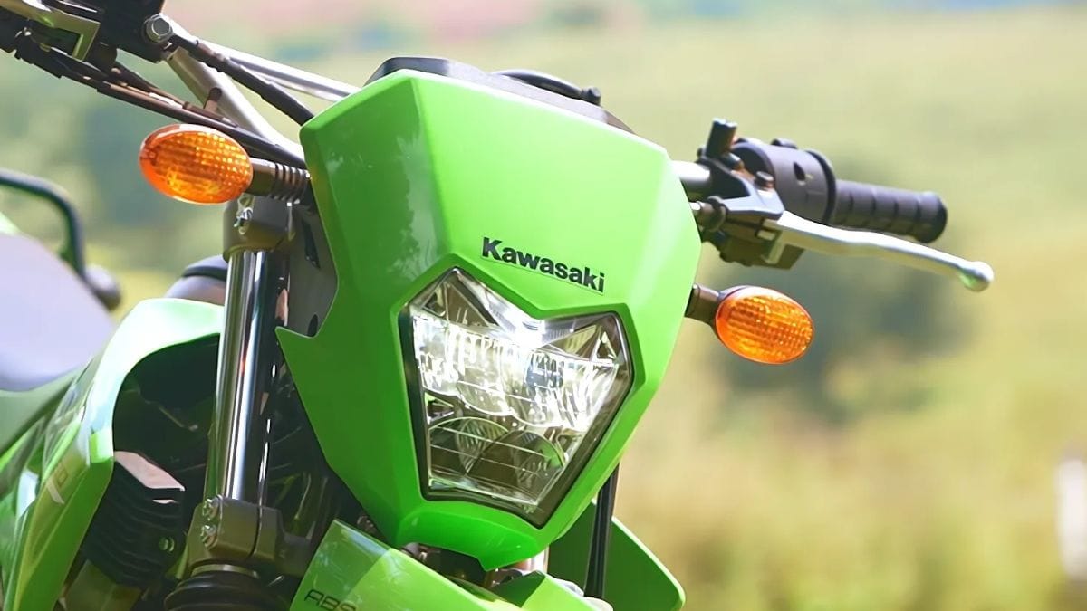 Kawasaki KLX230 धमाकेदार फीचर और मजेदार Dual Sport मोटरसाइकिल के साथ आने वाली